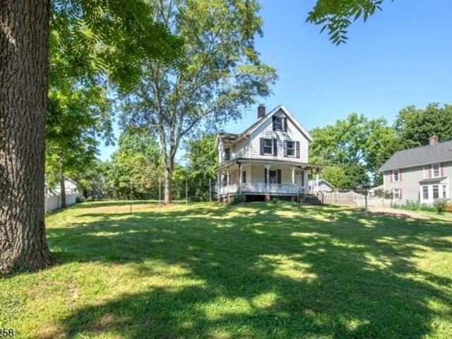 House for sale in Gladstone, Peapack-Gladstone
