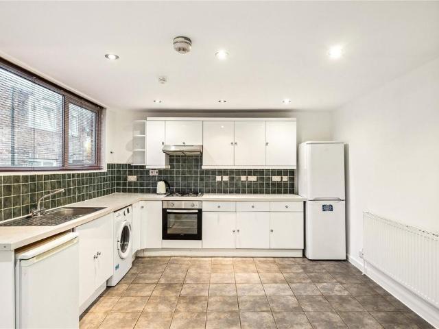 House for rent in Tulse Hill, Greater London