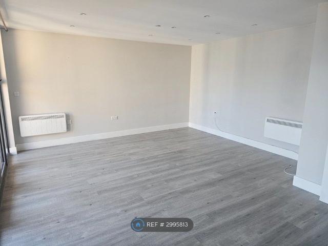 House for rent in Norbiton, Greater London