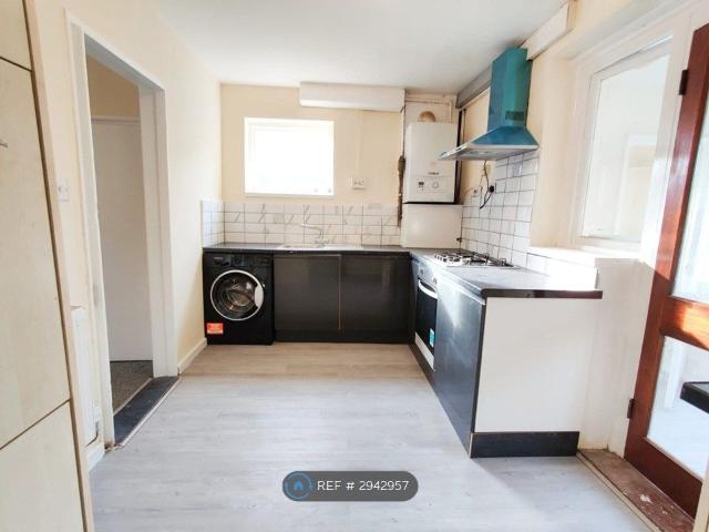 House for rent in London Borough of Merton, Greater London