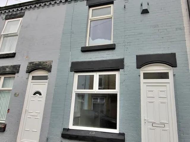 House for rent in Calderstones