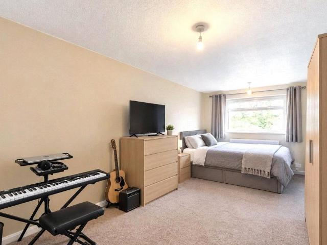House for rent in London Borough of Merton, Greater London