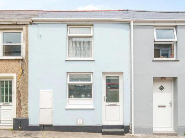 House for sale in Hayle, Cornwall