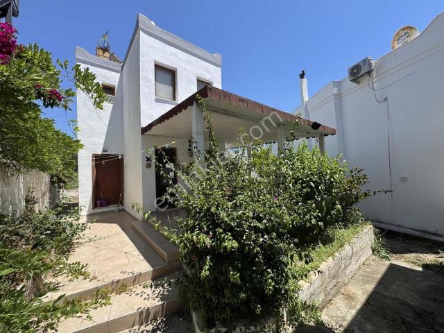 Akyarlar Mahallesi, Bodrum içerisinde satılık Villa
