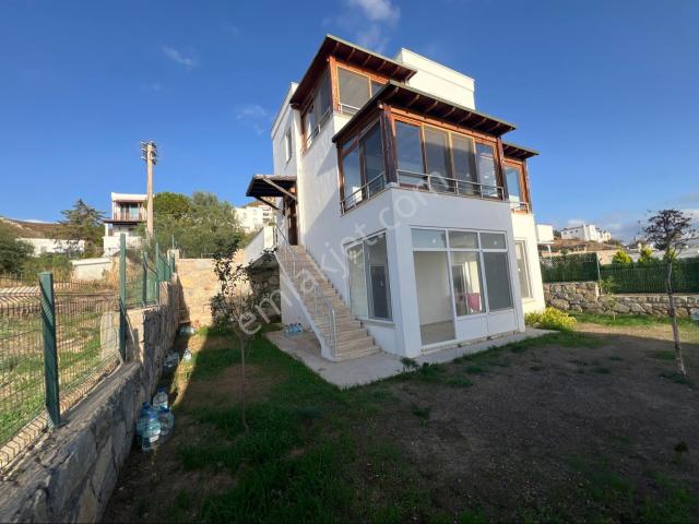 Peksimet, Bodrum içerisinde satılık Villa