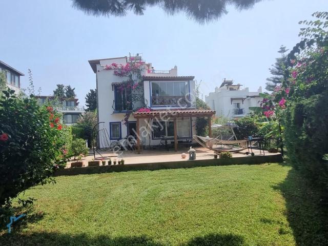 Bodrum, Muğla içerisinde kiralık Villa