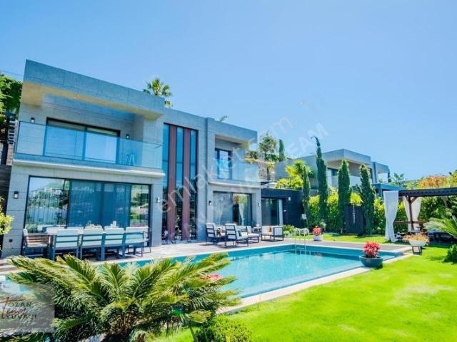 Gümüşkaya Sitesi 1. Kısım, Bodrum içerisinde satılık Villa