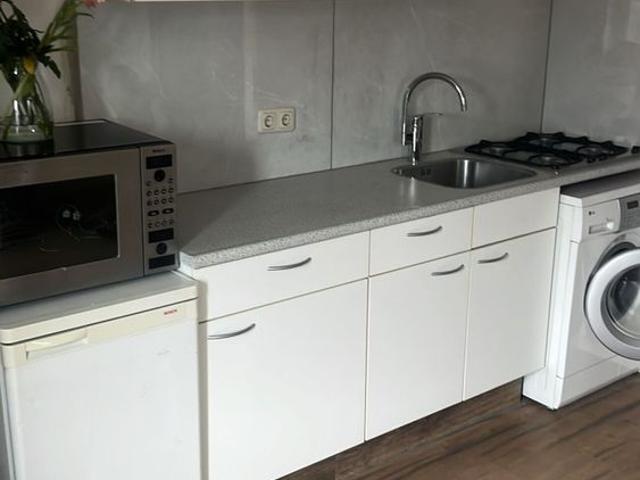 Studio te huur in Charlois, Rotterdam