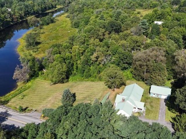 House for sale in North New Portland, New Portland