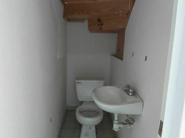 BOG SE VENDE CASA CON AMPLIACION EN URBI VILLAS DEL REY, HUEHUETOCA