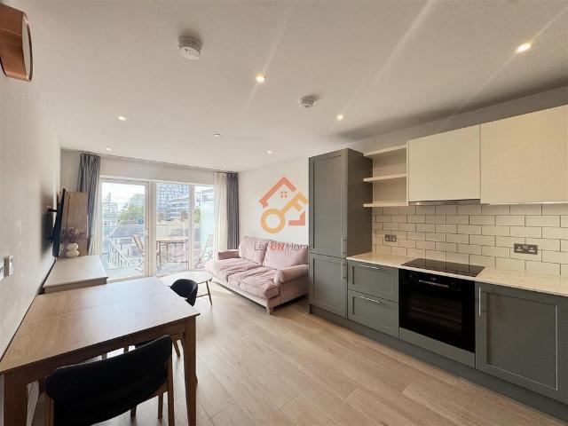 Apartment for rent in London Borough of Ealing, Greater London