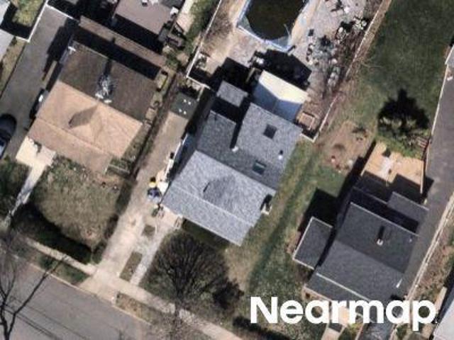 House for sale in Teaneck, New Jersey