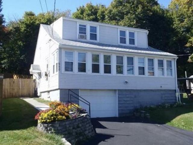 House for sale in Colonie, New York