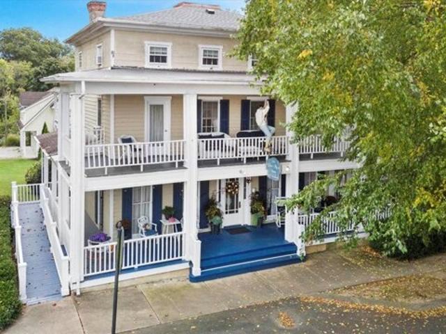 House for sale in Chesapeake City