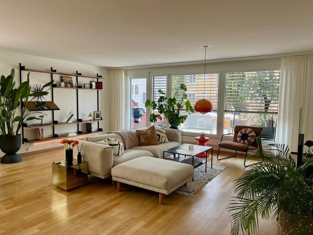 Apartment mieten in Einigen, Zürich
