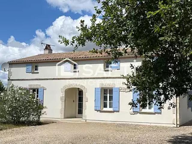 Maison vente à Jonzac, Bois