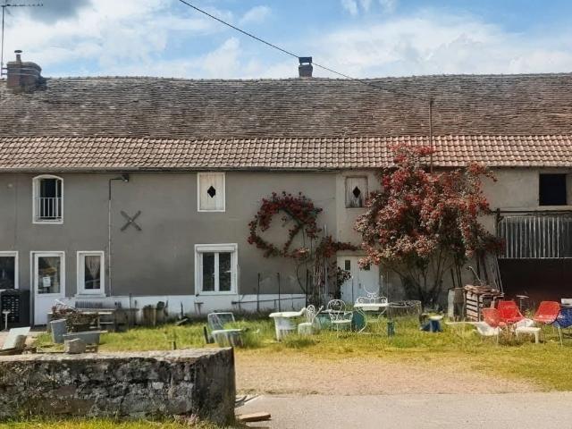 Maison vente à Charolles, Bois-sainte-marie