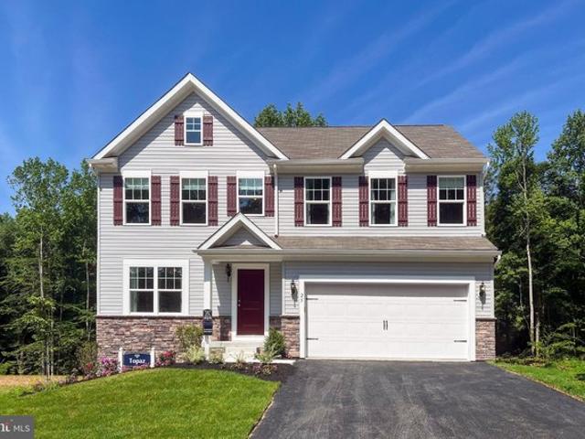 House for sale in Bunker Hill, West Virginia