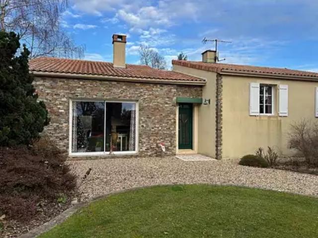Maison vente à Bressuire, Boismé