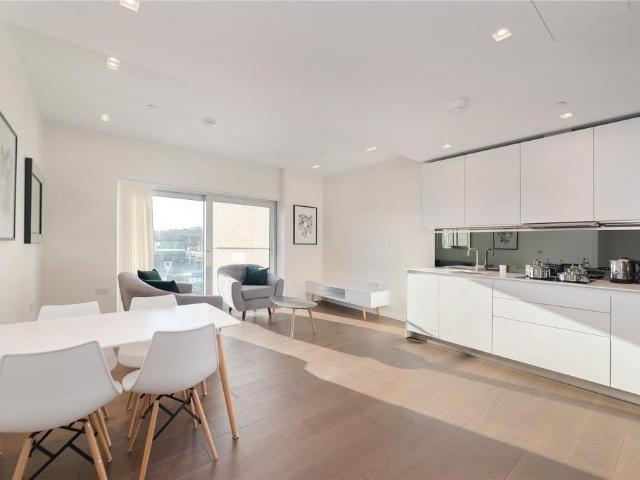 House for rent in West Kensington, Greater London