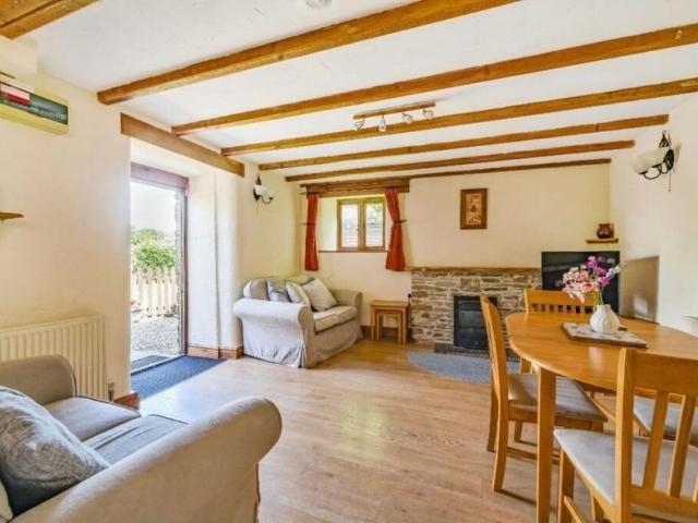 House for rent in Strode, Devon