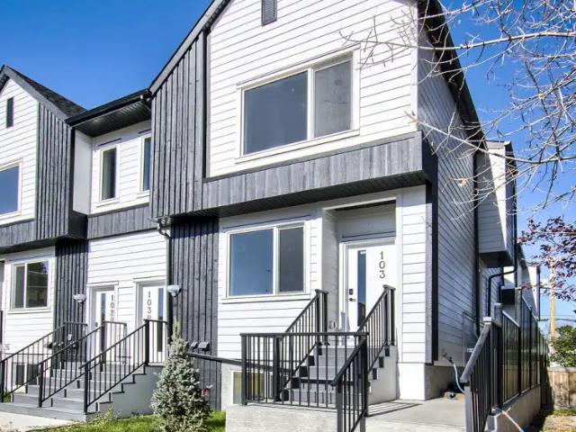 House for rent in Bowness, Calgary