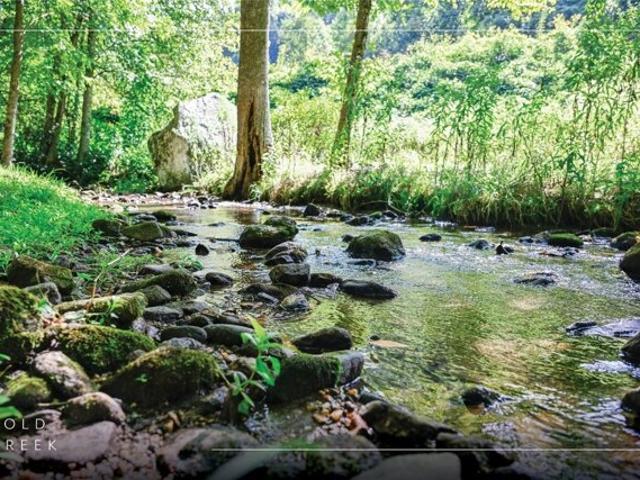 House for sale in Glenville