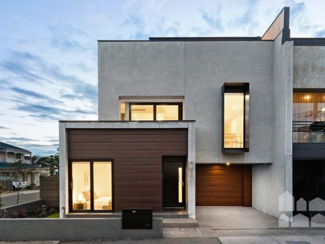 Townhouse for sale in Camerons Creek, Victoria