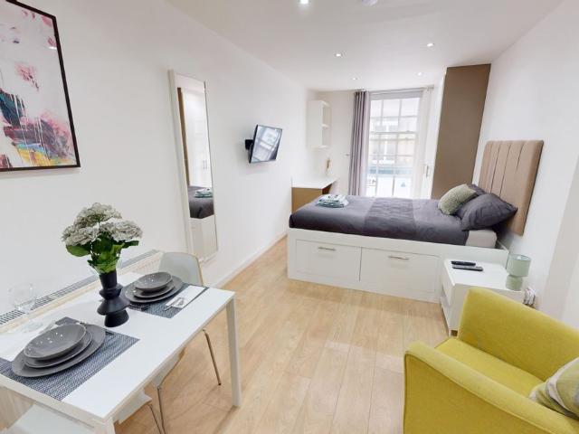 Studio for rent in Ropewalks, Calderstones