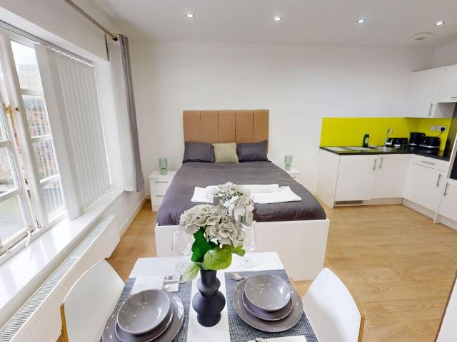 Studio for rent in Ropewalks, Calderstones