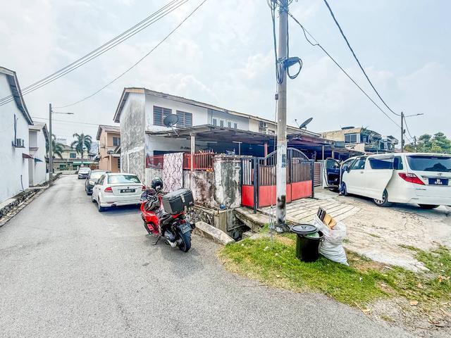 Terraced House for sale in Country Heights Damansara, Kuala Lumpur