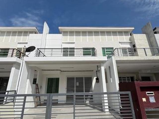 Terraced House for sale in Sendayan Village, Negeri Sembilan