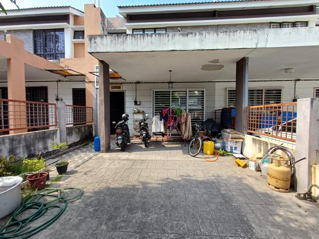 Terraced House for sale in Saujana