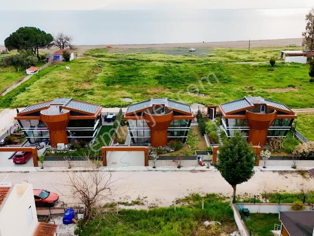 Dikili, İzmir içerisinde satılık Villa