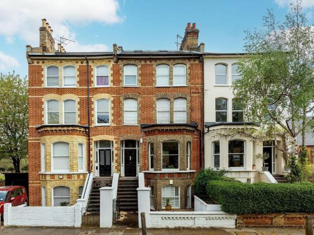 Apartment for rent in Clapham Junction, Greater London
