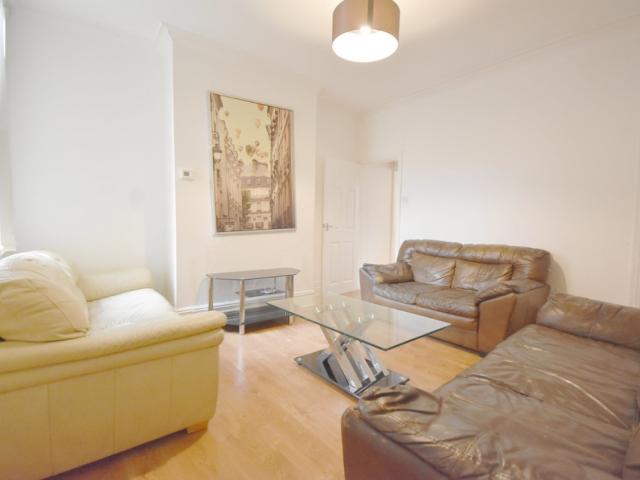 House for rent in Ball Hill, Coventry