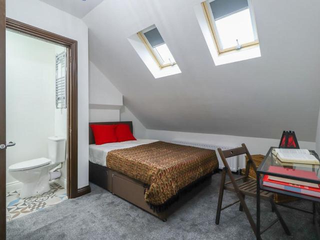 Room for rent in West Midlands