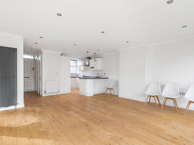 House for rent in Battersea, Greater London