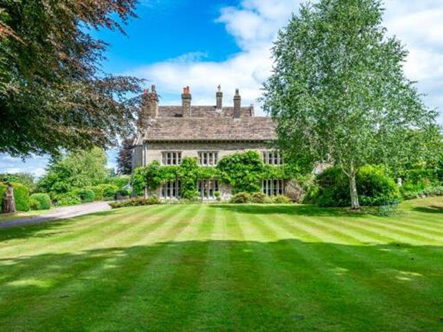 House for sale in Macclesfield