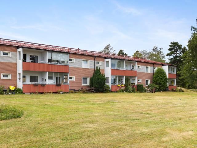 Bostadsrätt till salu i Botkyrka, Stockholm