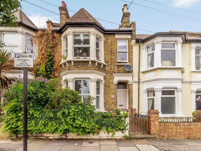 Apartment for rent in London Borough of Ealing, Greater London