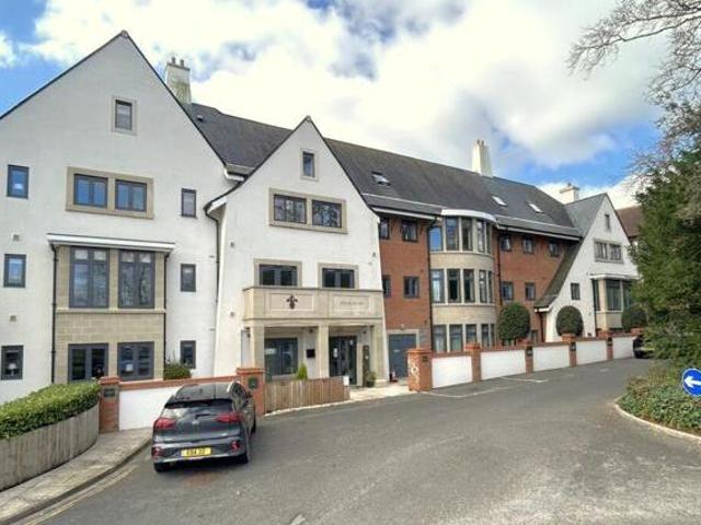 House for sale in Perryfields, West Sussex