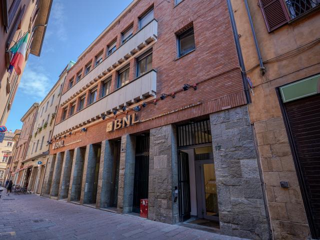 Ufficio in affitto a Santo Stefano, Bologna