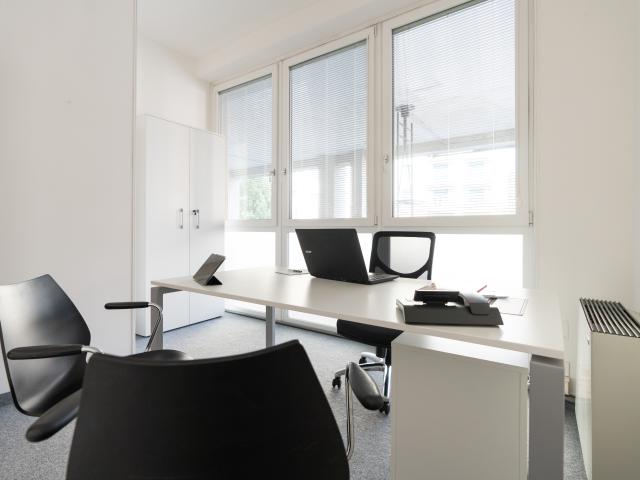 Ufficio in affitto a Quartiere Navile, Bologna