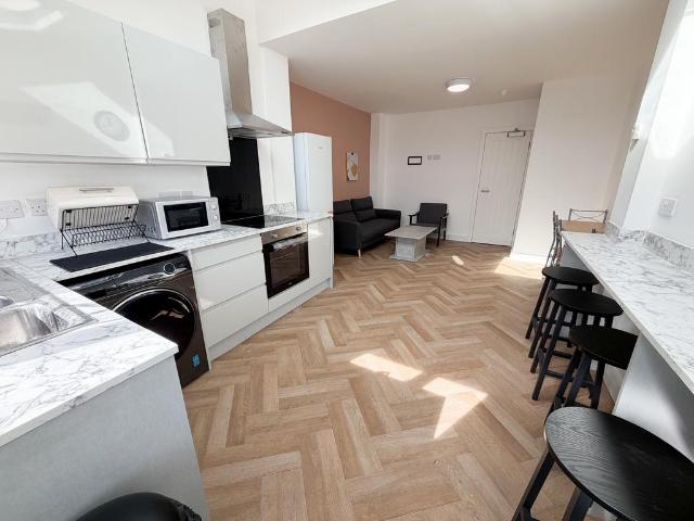 House for rent in Middle Hulton, Bolton
