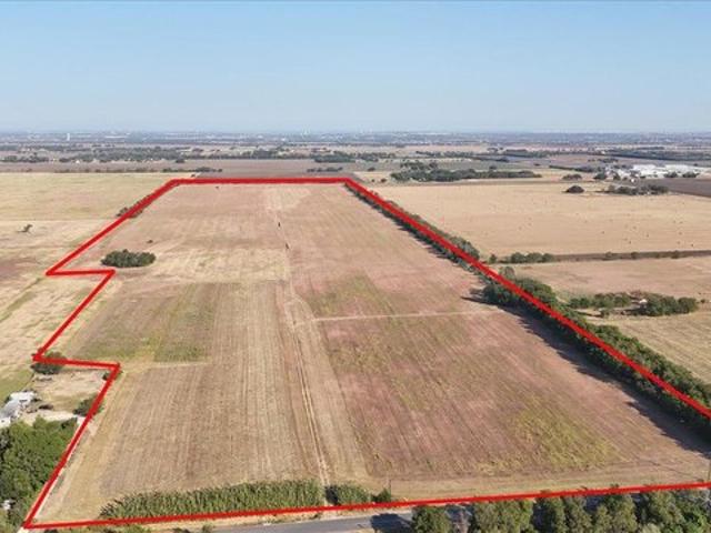 Farm for sale in Cibolo, Guadalupe County