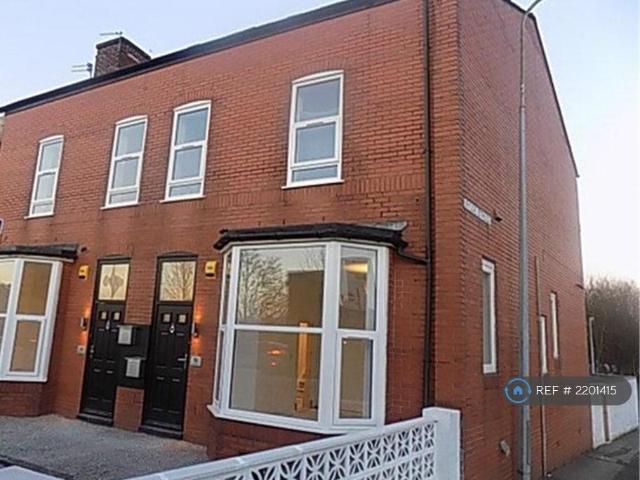 House for rent in Moses Gate, Lee Bank