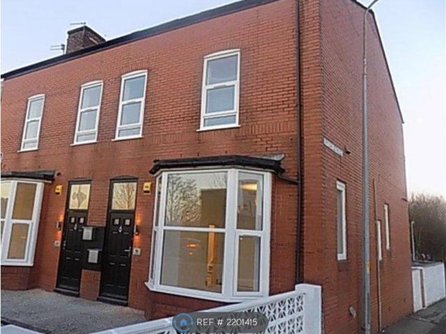 House for rent in Moses Gate, Lee Bank