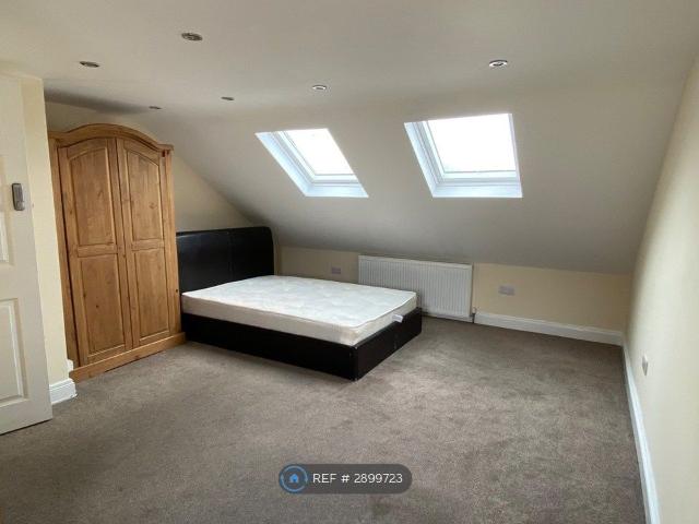 Room for rent in Upton, Greater London