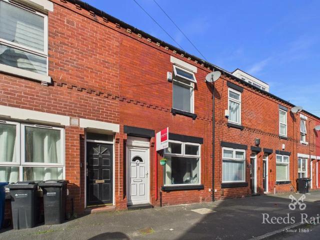 House for rent in Reddish, Greater Manchester